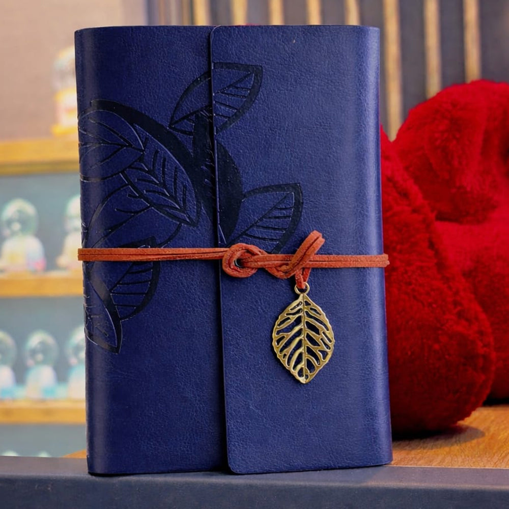 Lacivert Yaprak Desenli Deri Defter 1