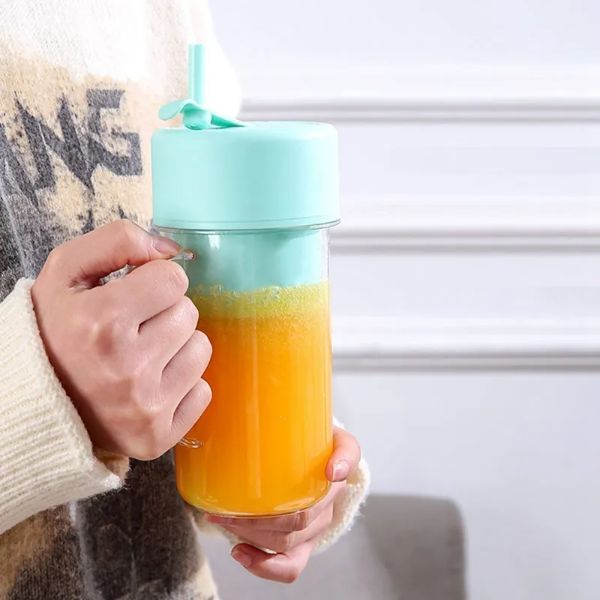 Taşınabilir Pipetli Bardak Blender 4
