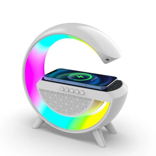 Kablosuz Şarj Standlı RGB Hoparlör 1