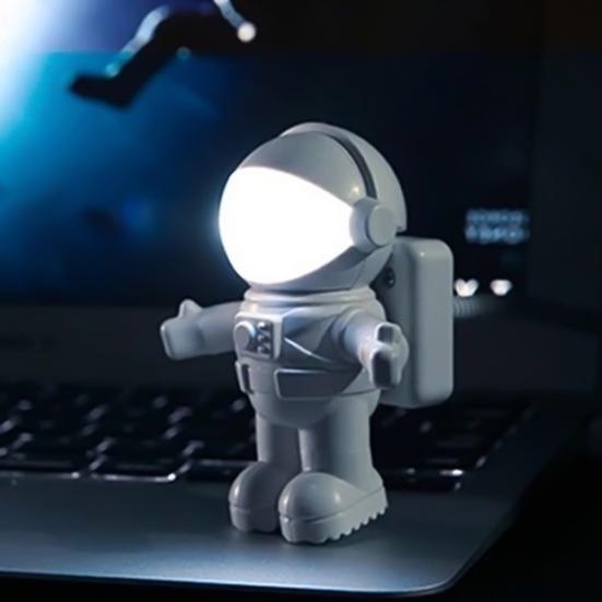 Astronot USB Gece Lambası 2